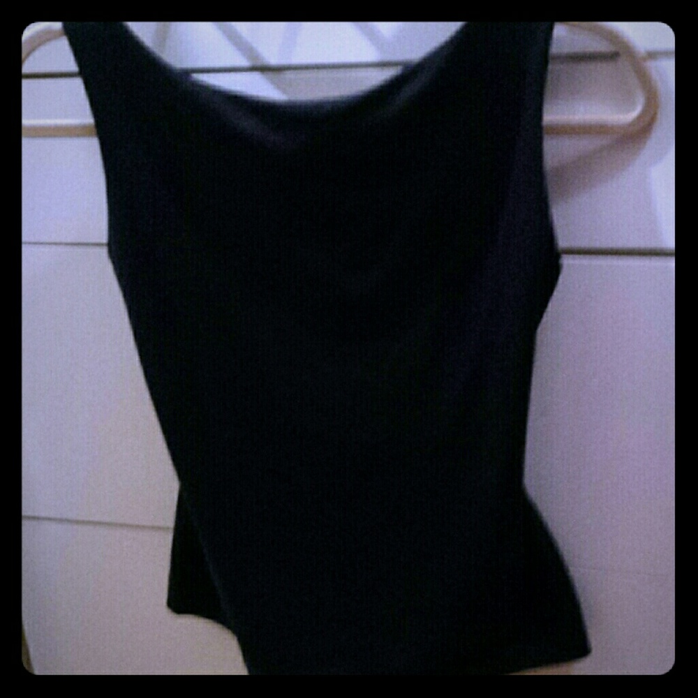 Susana Monaco stretchy top. Size small dark blue .